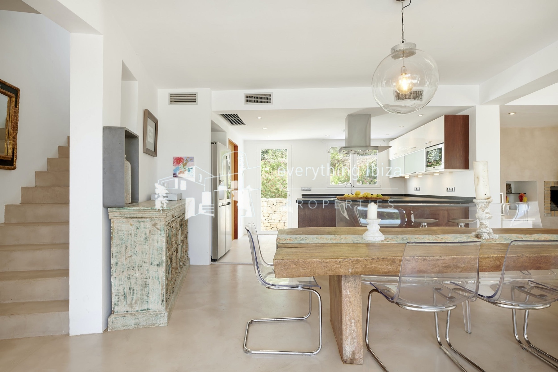 Elegant Modern Villa with Private Infinity Pool and Tourist License Close to Cosmopolitan Santa Eulalia - ref. 1880 - by everything ibiza Properties