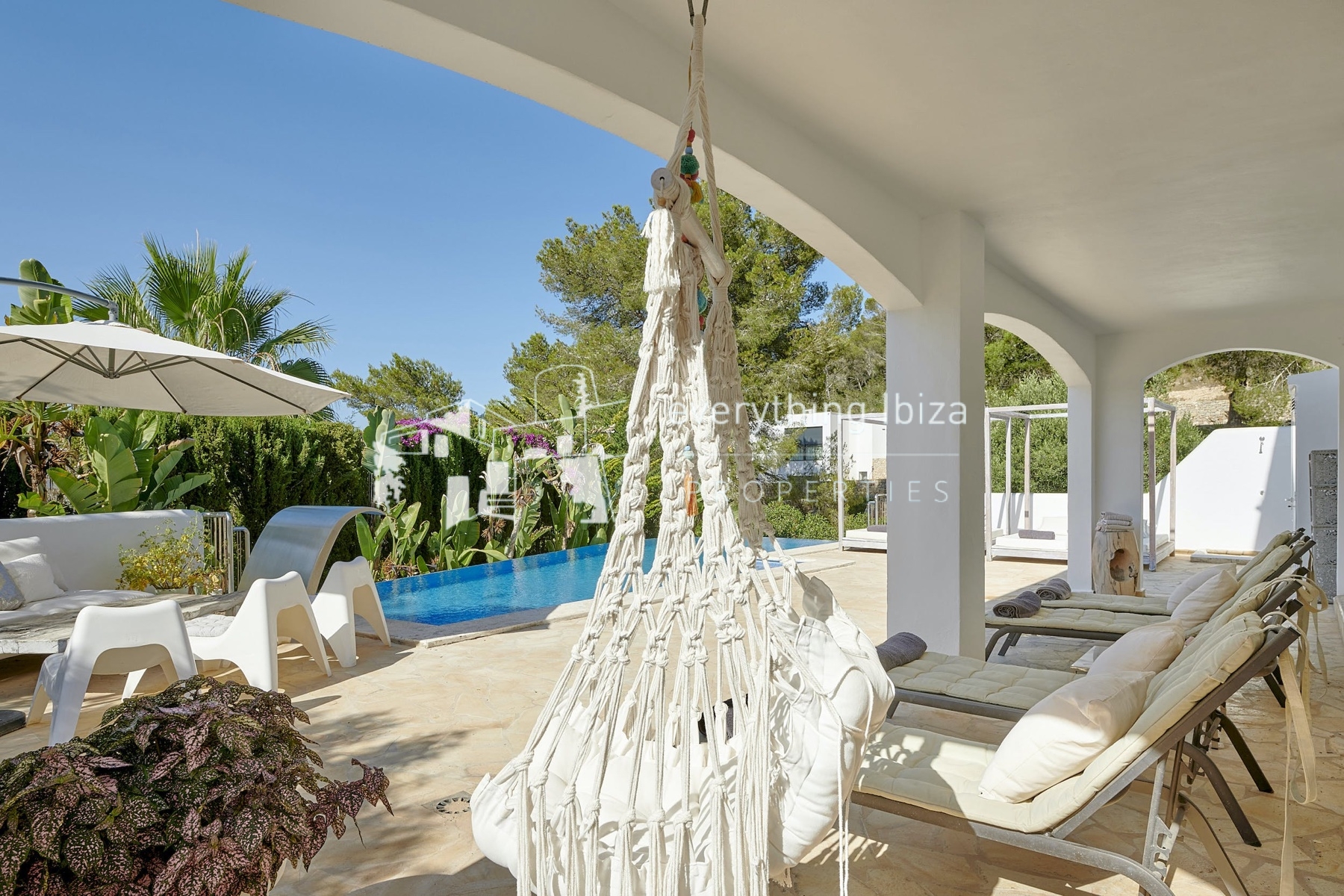 Elegant Modern Villa with Private Infinity Pool and Tourist License Close to Cosmopolitan Santa Eulalia - ref. 1880 - by everything ibiza Properties