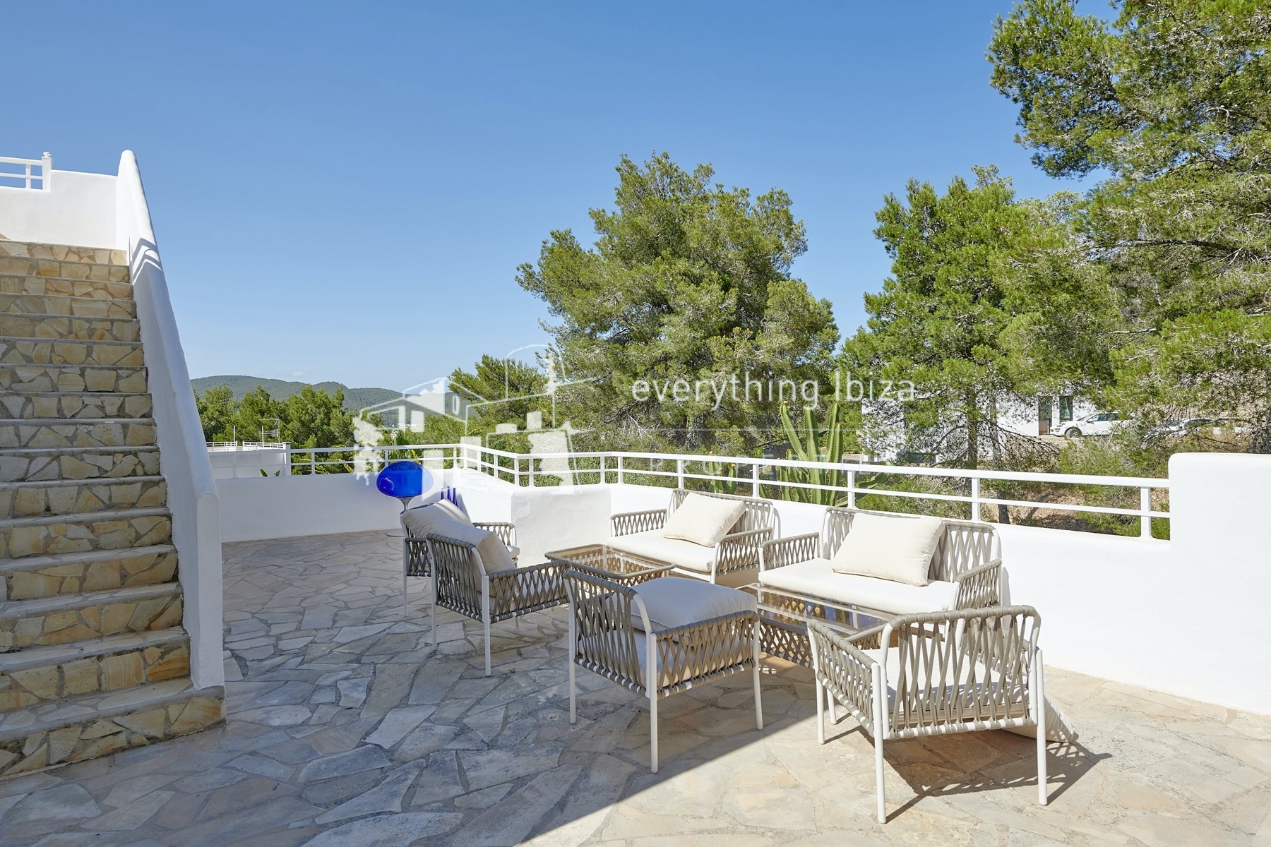 Elegant Modern Villa with Private Infinity Pool and Tourist License Close to Cosmopolitan Santa Eulalia - ref. 1880 - by everything ibiza Properties