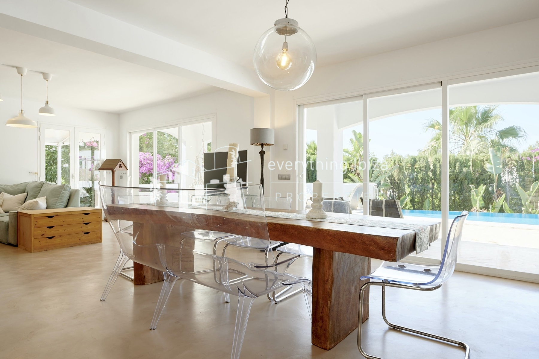 Elegant Modern Villa with Private Infinity Pool and Tourist License Close to Cosmopolitan Santa Eulalia - ref. 1880 - by everything ibiza Properties