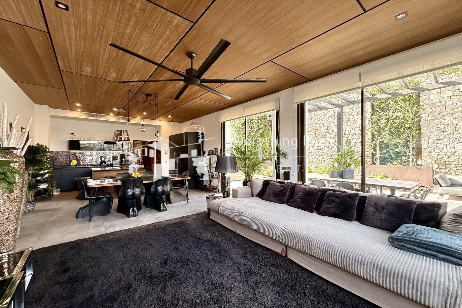 Super Ground Floor 3 Bed Apartment with Private Pool in Central San Jose Village by everything ibiza Properties - ref. 1881