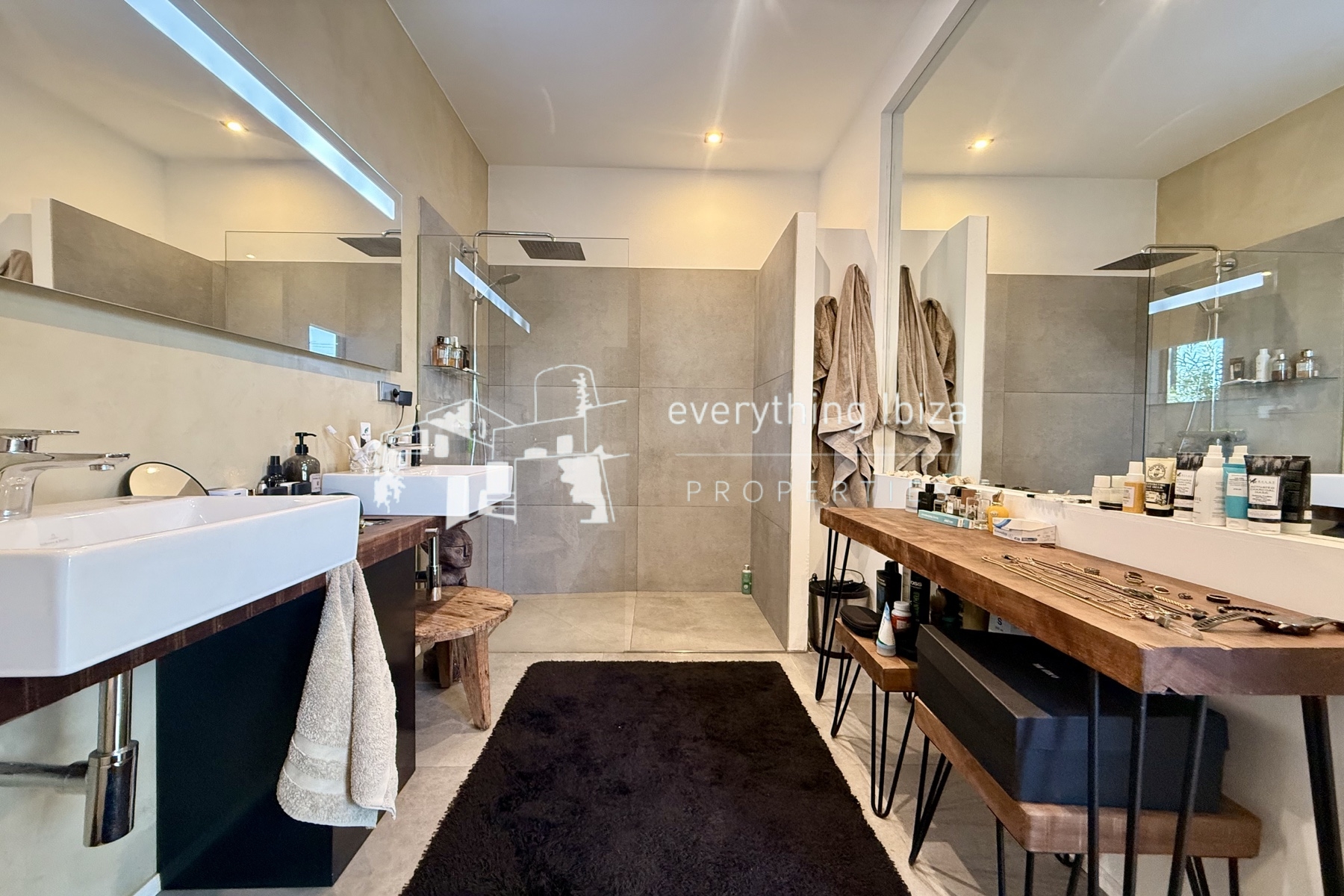 Super Ground Floor 3 Bed Apartment with Private Pool in Central San Jose Village by everything ibiza Properties - ref. 1881