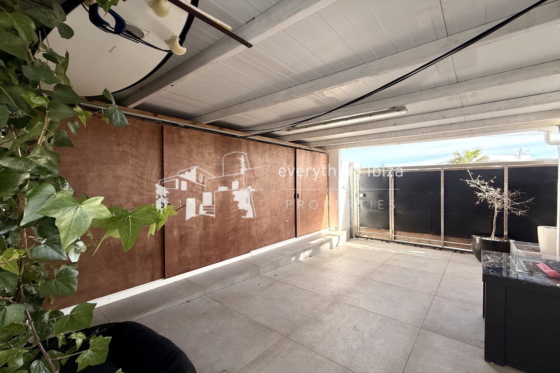 Super Ground Floor 3 Bed Apartment with Private Pool in Central San Jose Village by everything ibiza Properties - ref. 1881