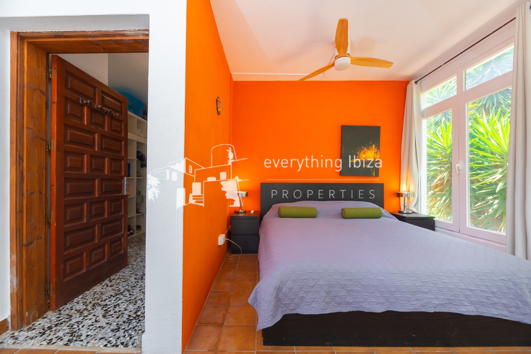 Traditional Charismatic Villa with Garden and Private Pool Set in the Benimussa Countryside - for sale by everything ibiza Properties - ref. 1885