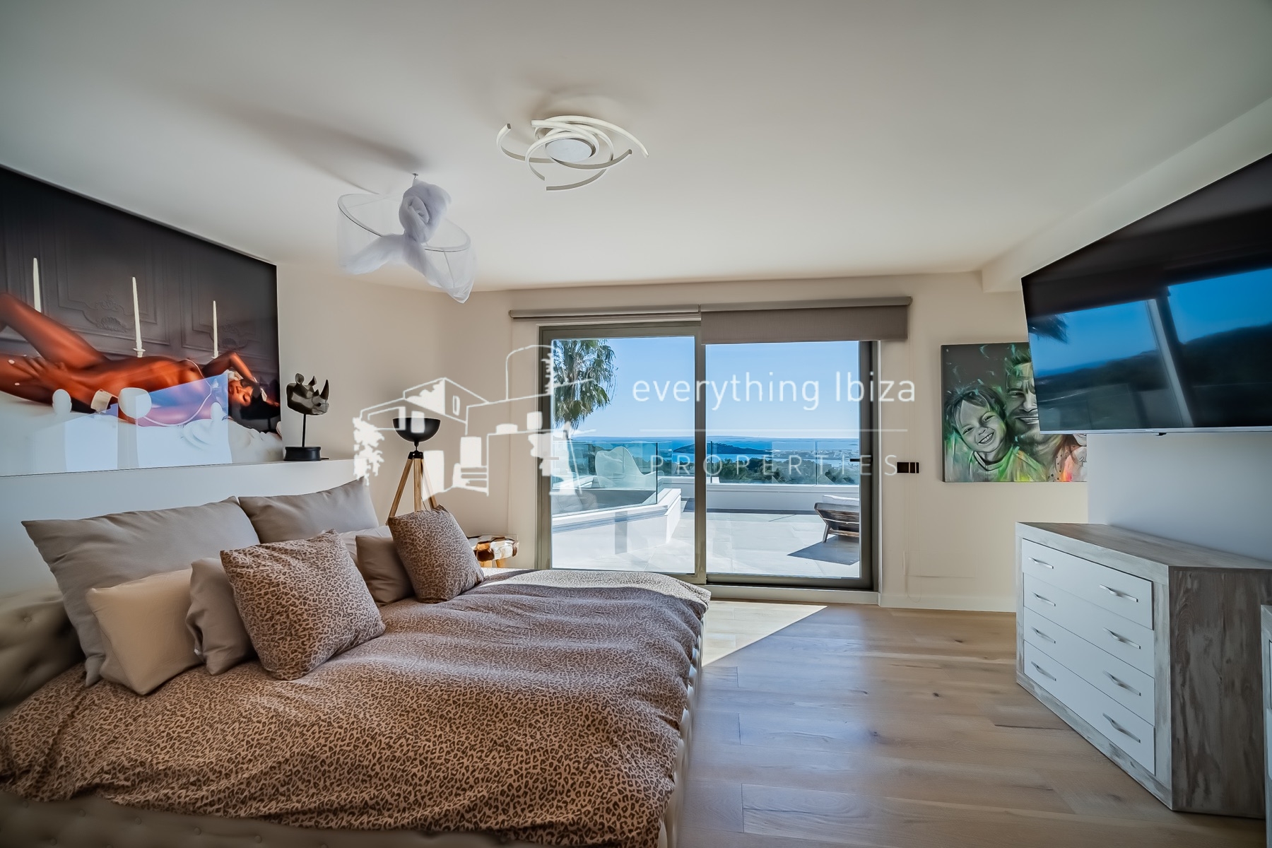 Exceptional Luxury Private Residence with Panoramic Views, Super Sports & Wellness Facilities - for sale by everything ibiza Properties - ref. 1884