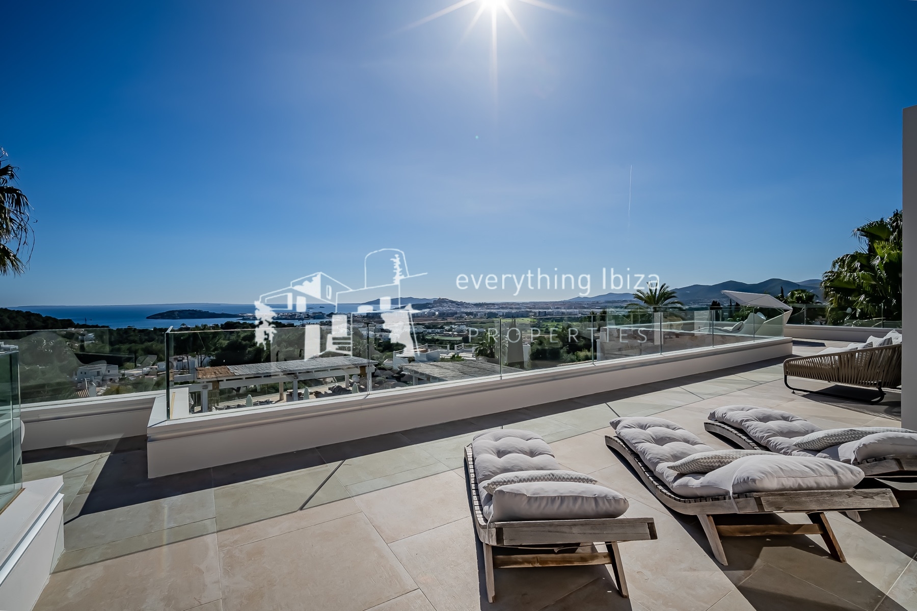 Exceptional Luxury Private Residence with Panoramic Views, Super Sports & Wellness Facilities - for sale by everything ibiza Properties - ref. 1884