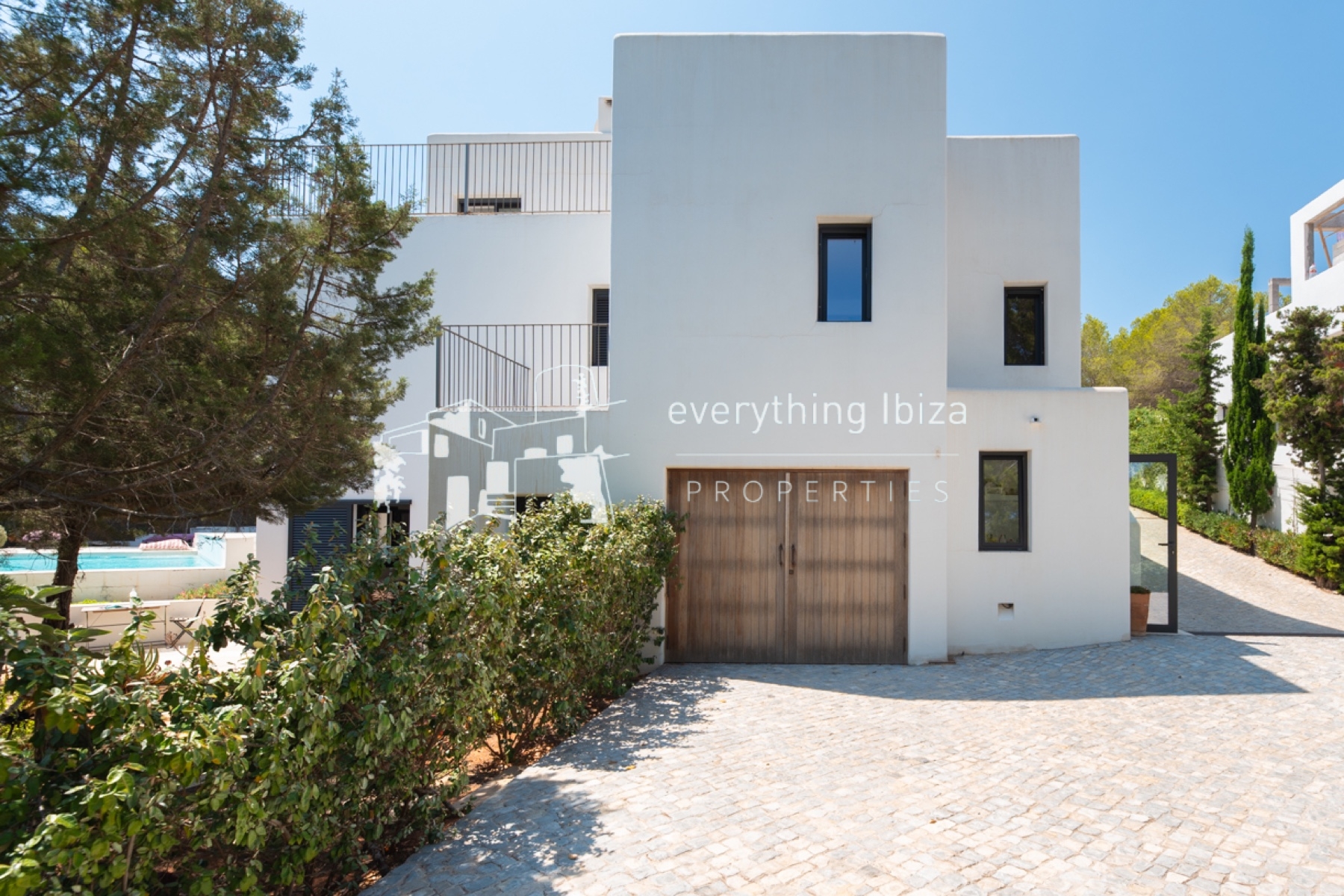 Impressive Mediterranean Villa with Super Views and Walking Distance to the Beach - for sale by everything ibiza Properties - ref. 1887