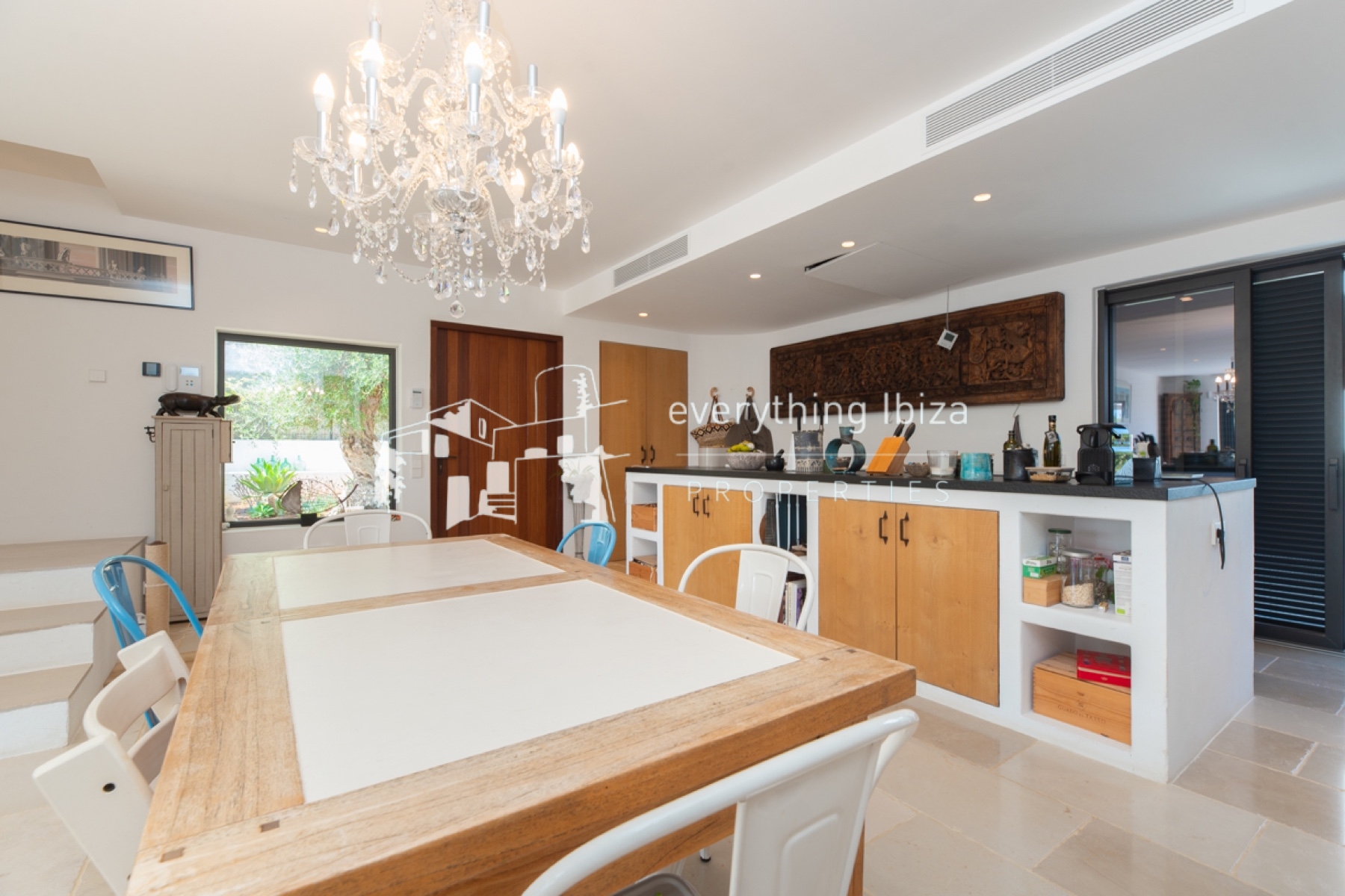 Impressive Mediterranean Villa with Super Views and Walking Distance to the Beach - for sale by everything ibiza Properties - ref. 1887