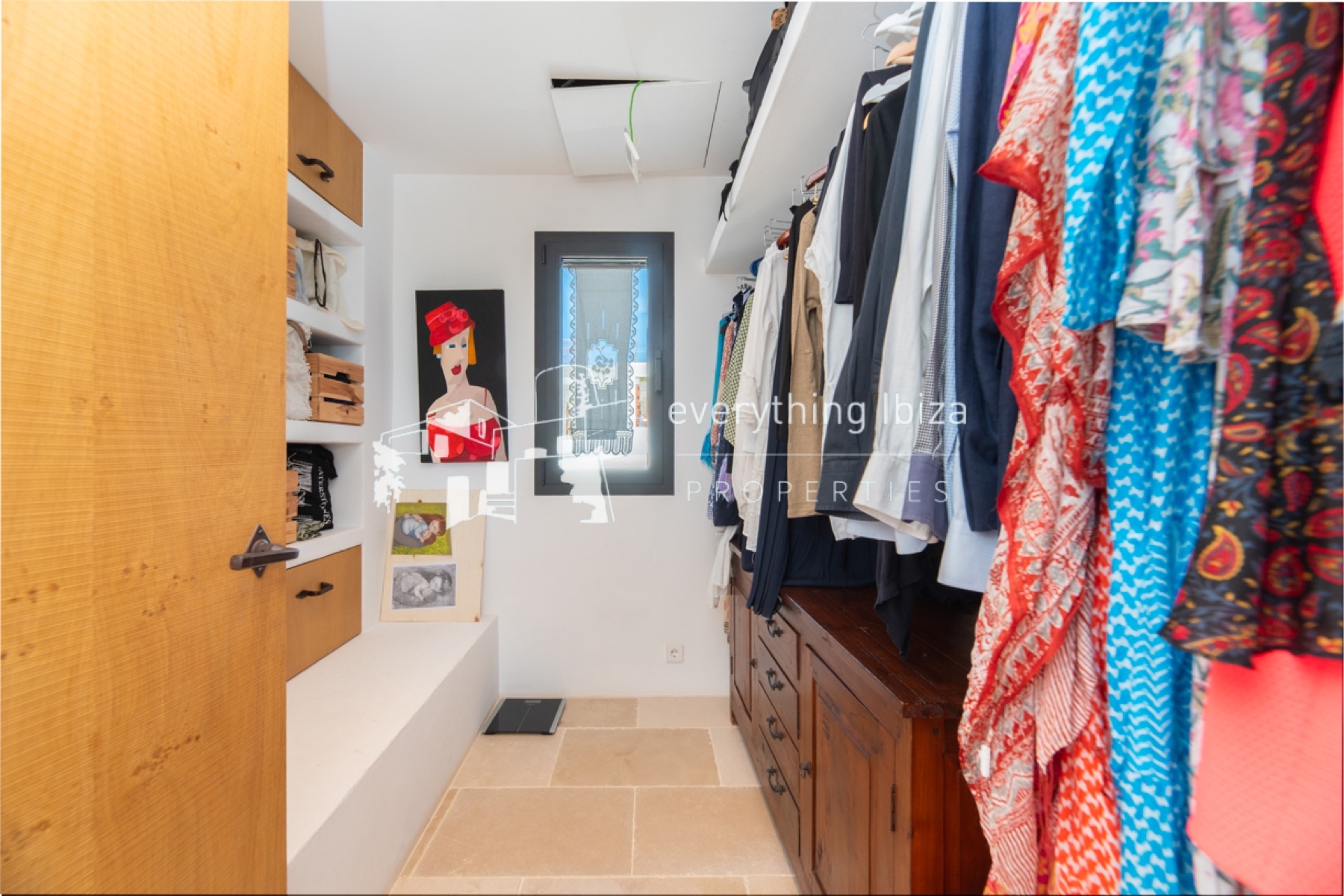 Impressive Mediterranean Villa with Super Views and Walking Distance to the Beach - for sale by everything ibiza Properties - ref. 1887