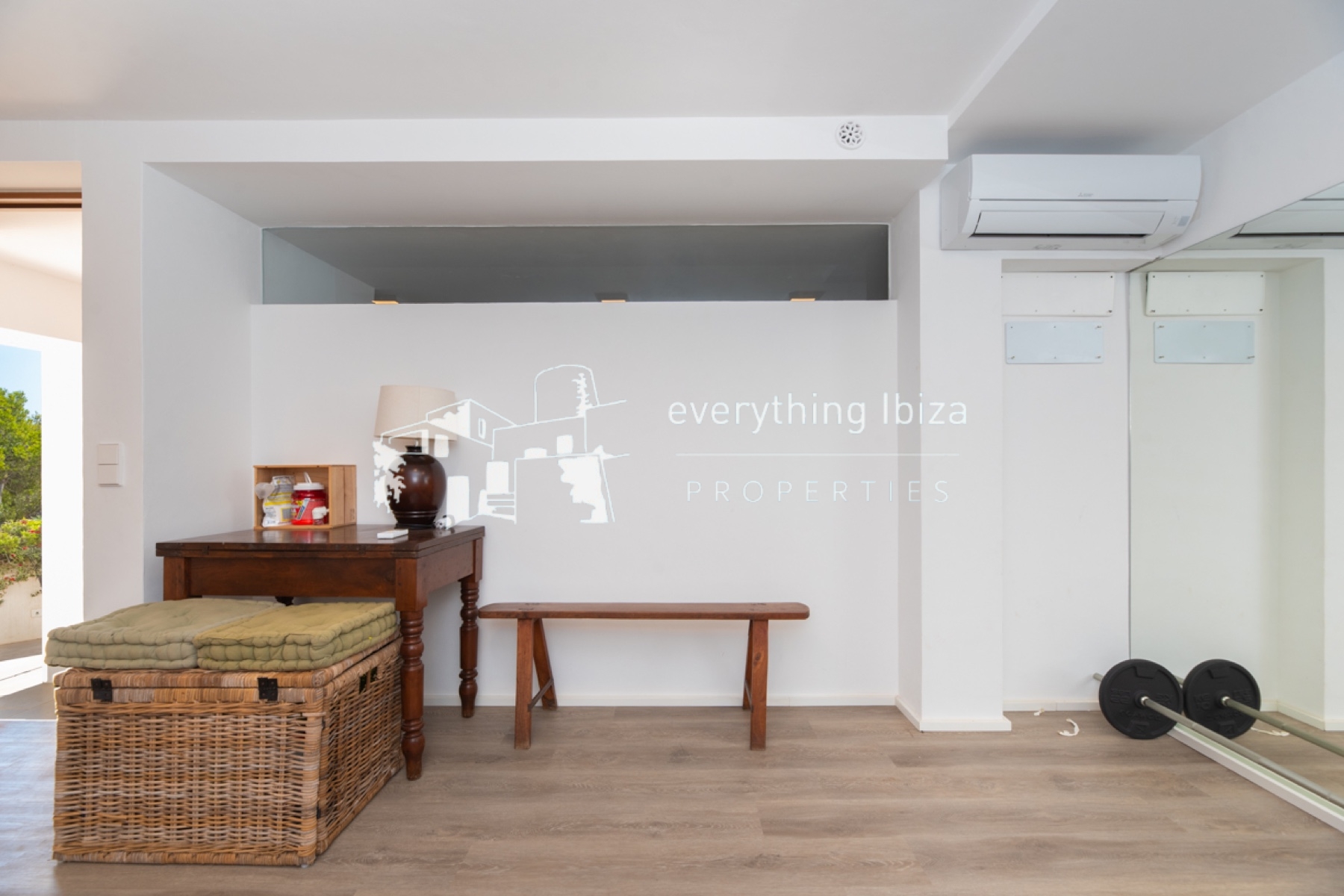 Impressive Mediterranean Villa with Super Views and Walking Distance to the Beach - for sale by everything ibiza Properties - ref. 1887