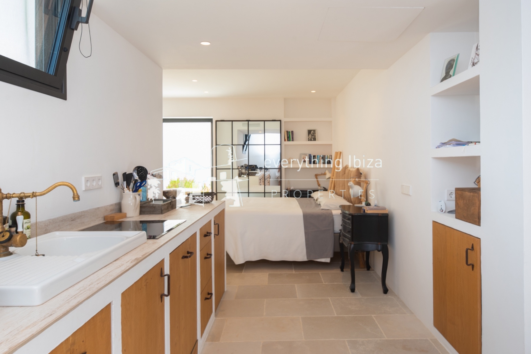 Impressive Mediterranean Villa with Super Views and Walking Distance to the Beach - for sale by everything ibiza Properties - ref. 1887