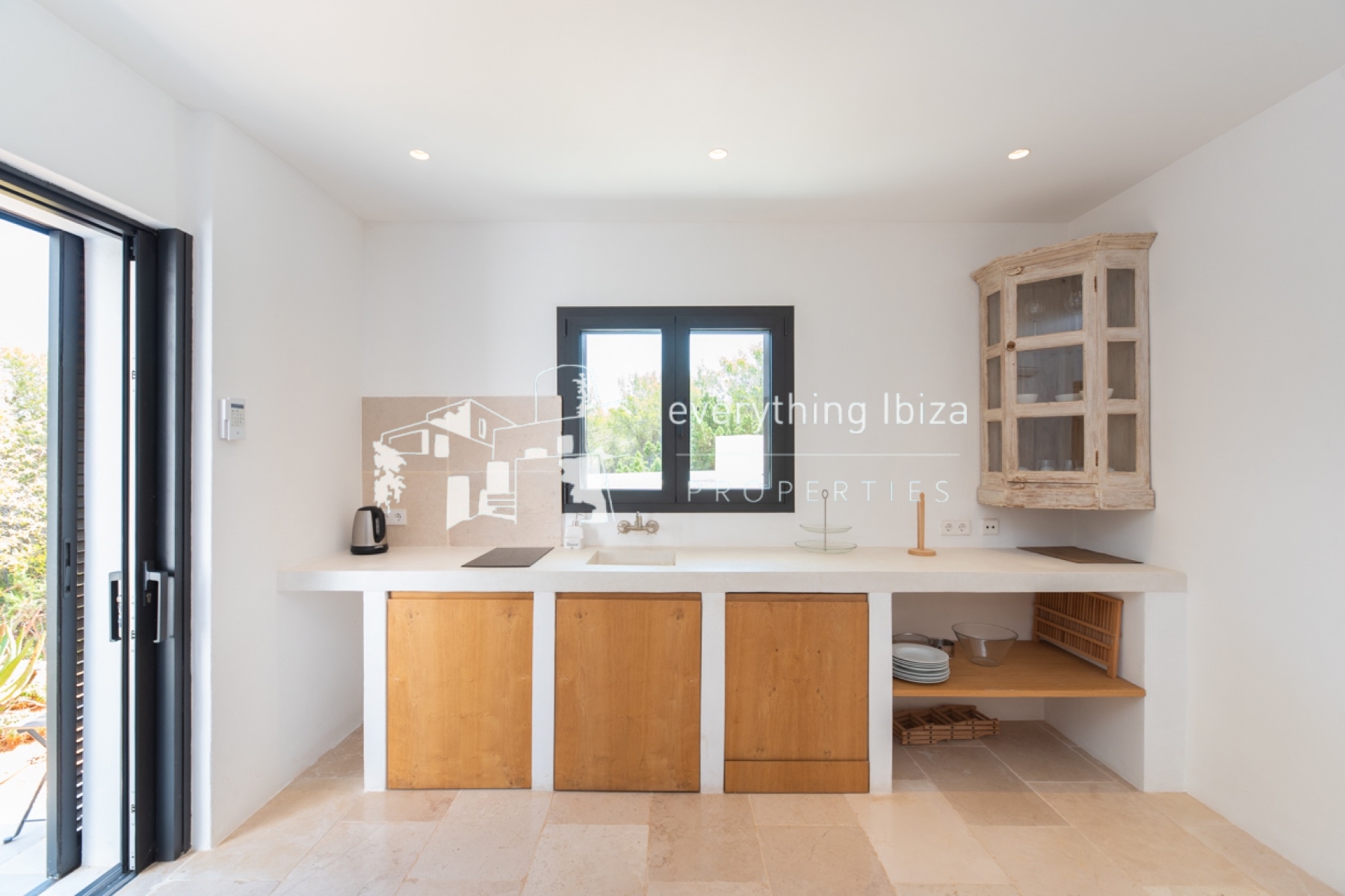 Impressive Mediterranean Villa with Super Views and Walking Distance to the Beach - for sale by everything ibiza Properties - ref. 1887