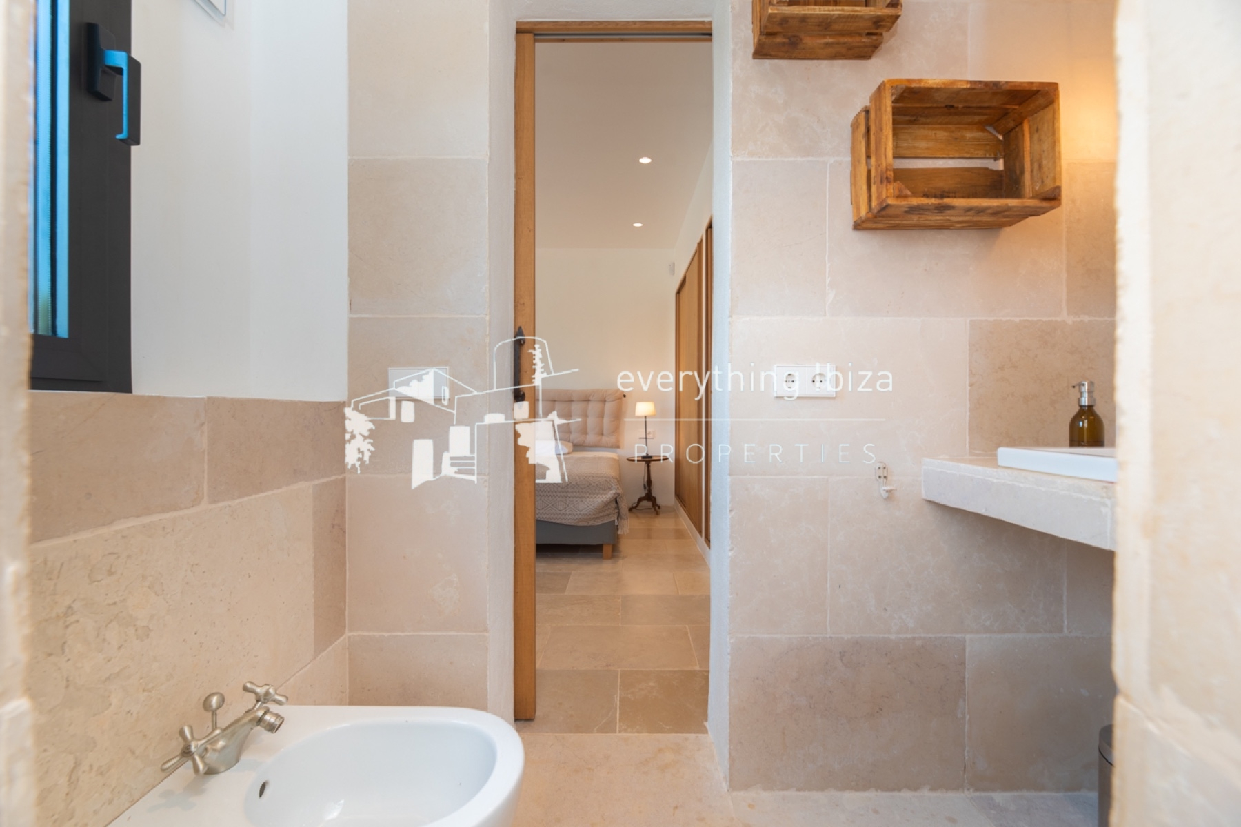 Impressive Mediterranean Villa with Super Views and Walking Distance to the Beach - for sale by everything ibiza Properties - ref. 1887