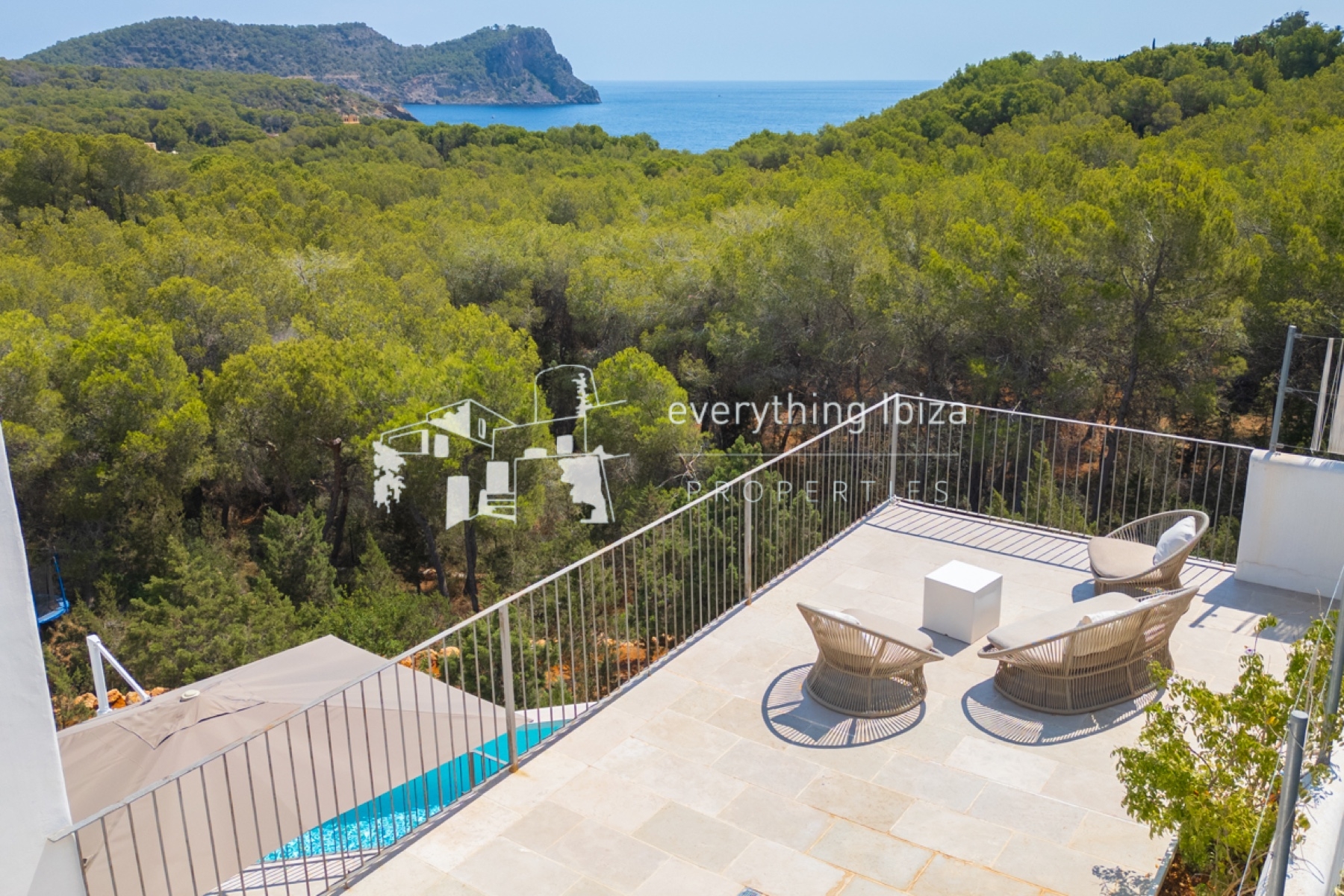 Impressive Mediterranean Villa with Super Views and Walking Distance to the Beach - for sale by everything ibiza Properties - ref. 1887