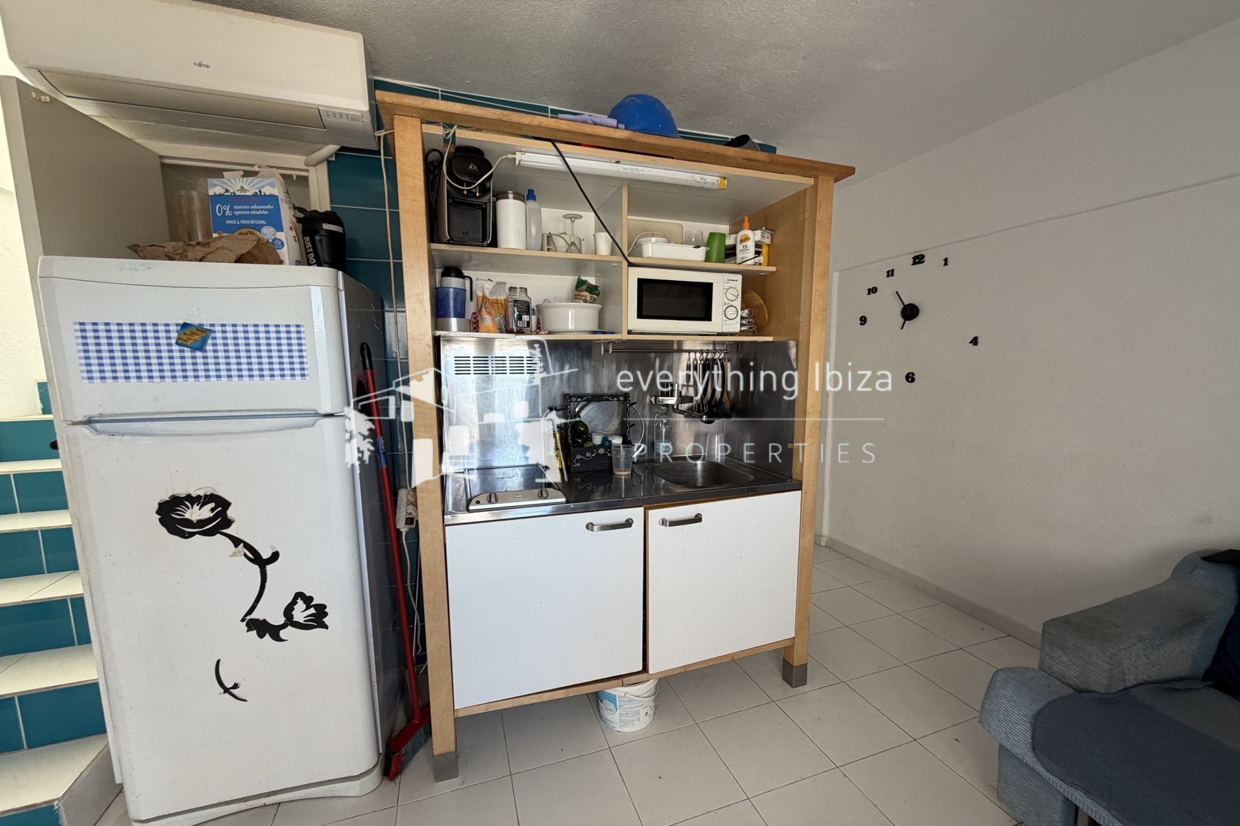 Charming Penthouse Apartment with Rooftop Splash Pool, Sea and Sunset Views - for sale by everything ibiza Properties - ref. 1890