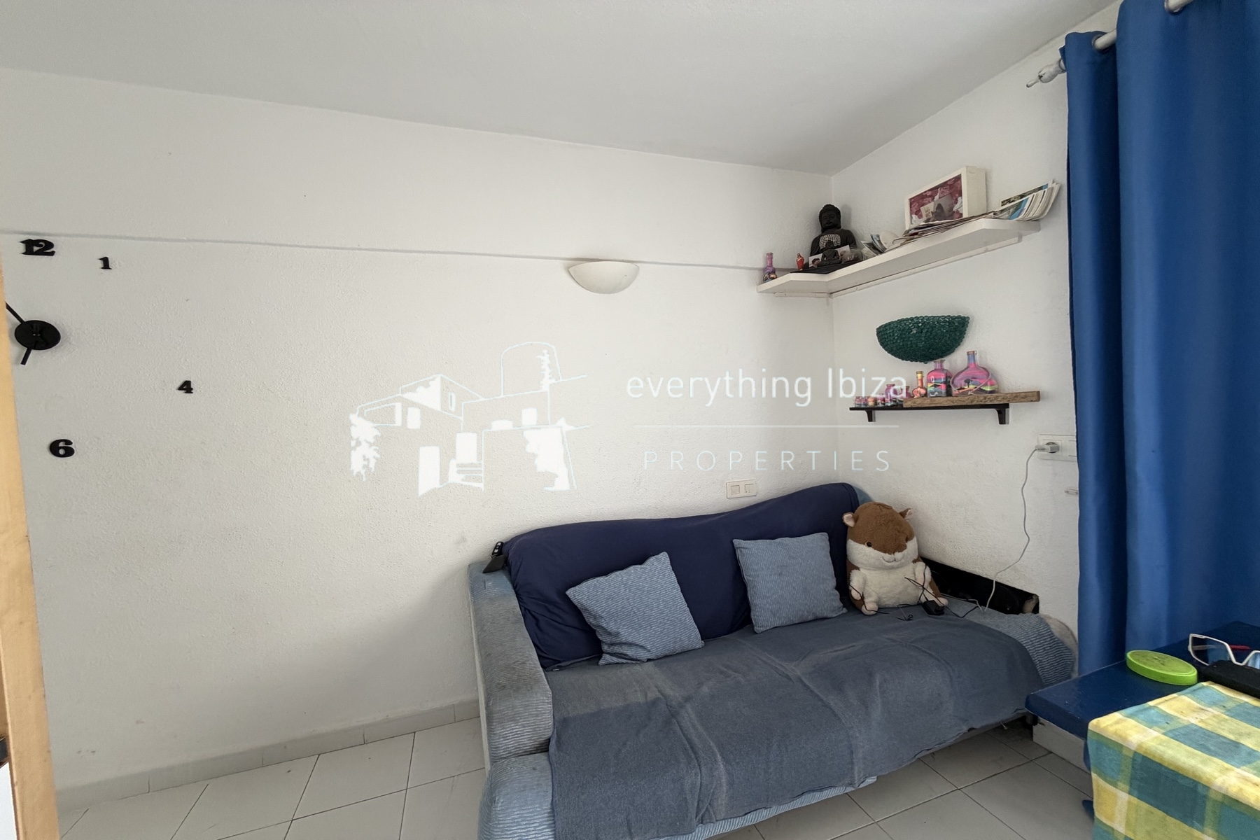 Charming Penthouse Apartment with Rooftop Splash Pool, Sea and Sunset Views - for sale by everything ibiza Properties - ref. 1890