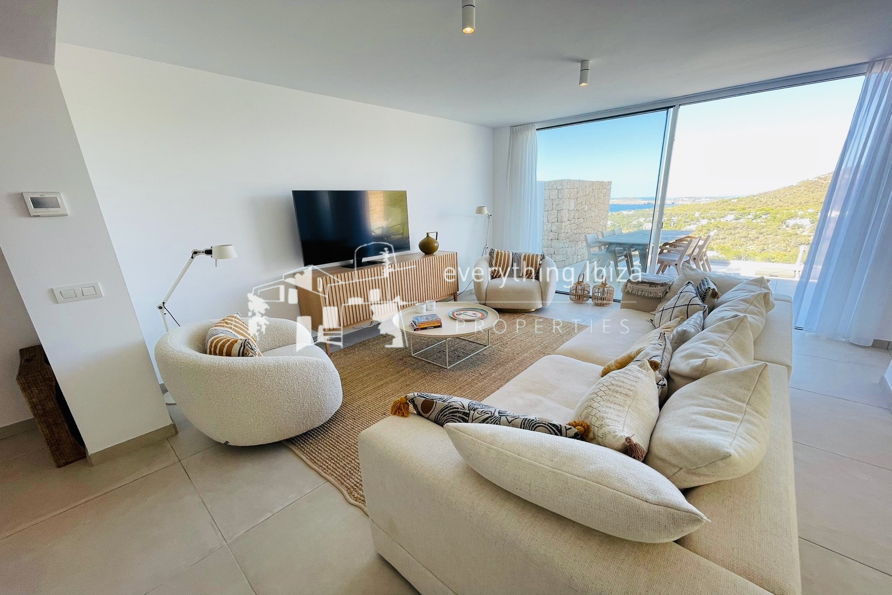 Luxury Penthouse Duplex Apartment Nearby to the Beach with Stunning Sea and Sunset Views - for sale by everything ibiza Properties - ref. 1891