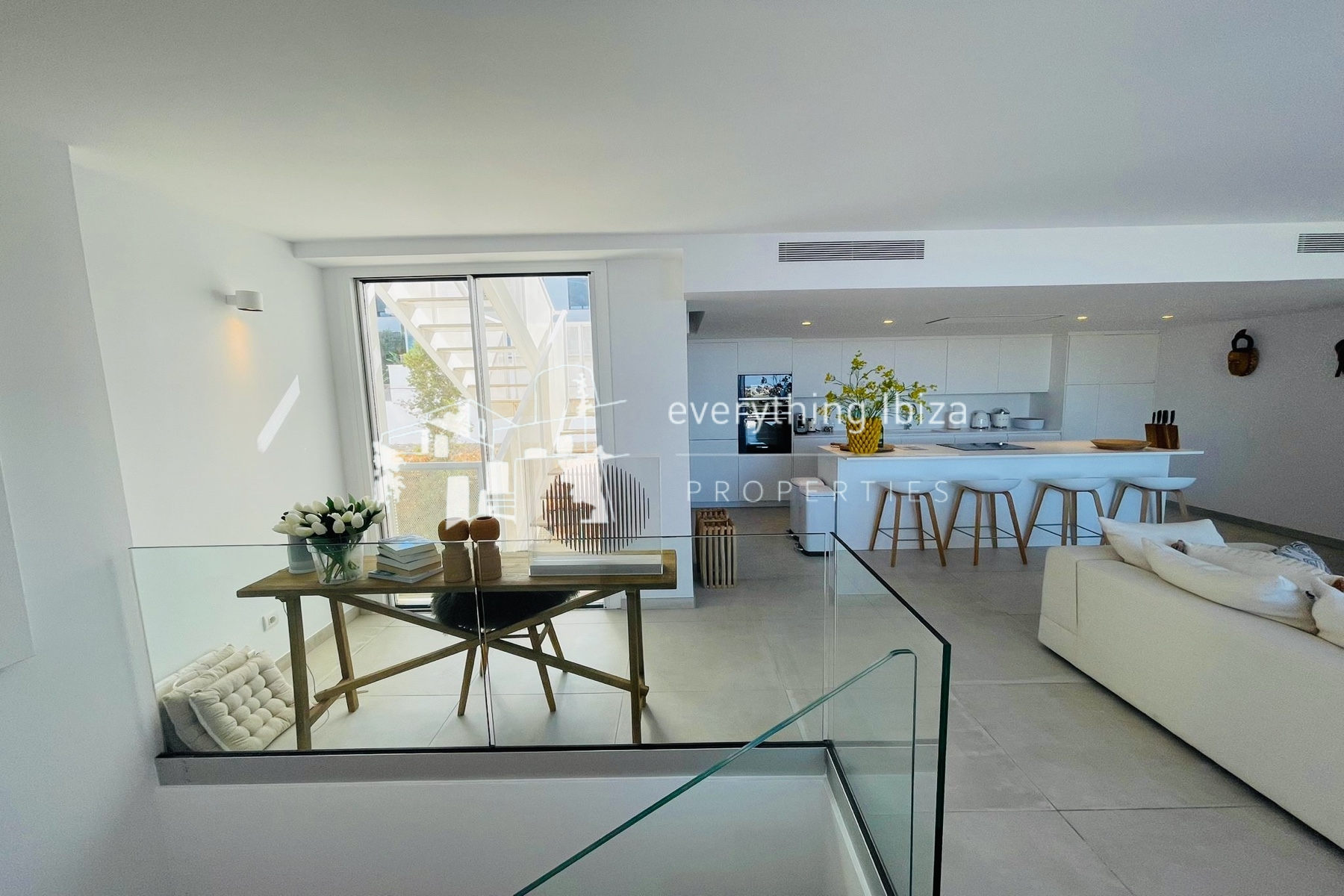 Luxury Penthouse Duplex Apartment Nearby to the Beach with Stunning Sea and Sunset Views - for sale by everything ibiza Properties - ref. 1891