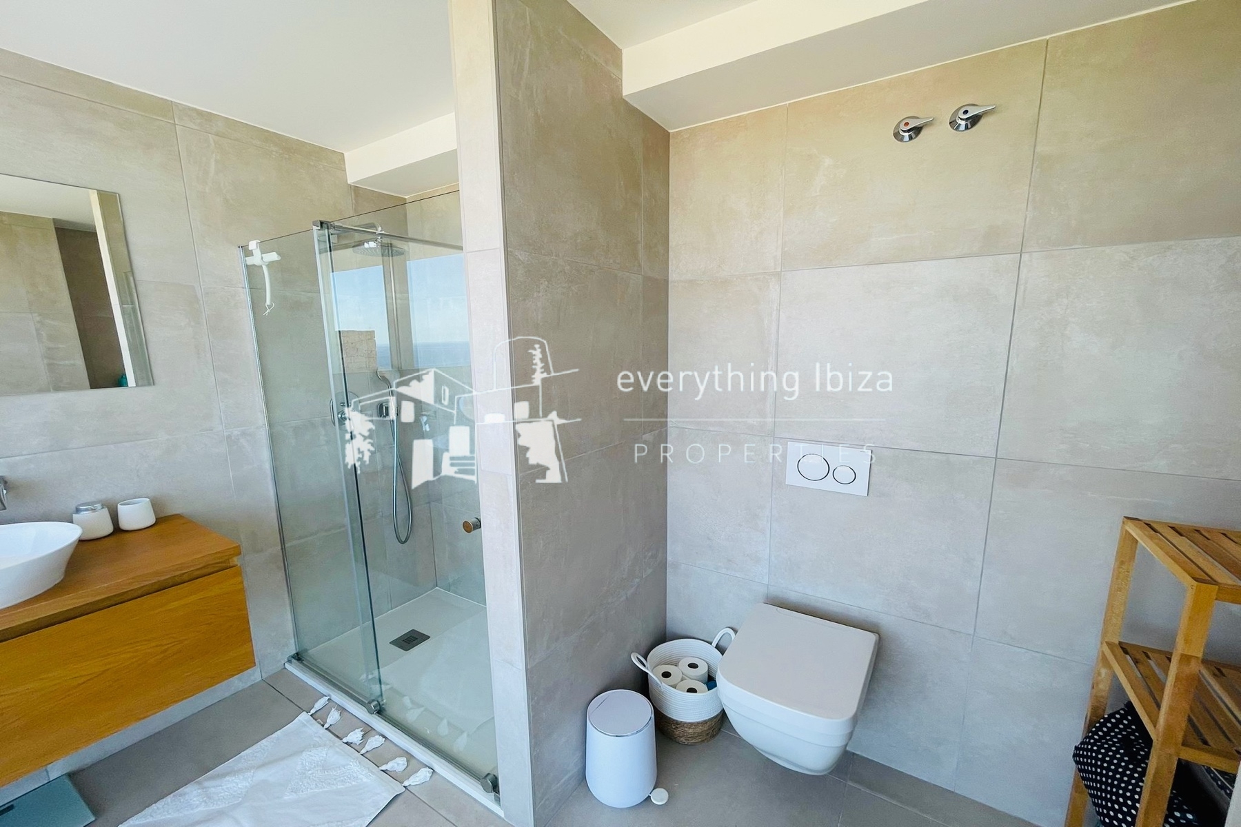 Luxury Penthouse Duplex Apartment Nearby to the Beach with Stunning Sea and Sunset Views - for sale by everything ibiza Properties - ref. 1891