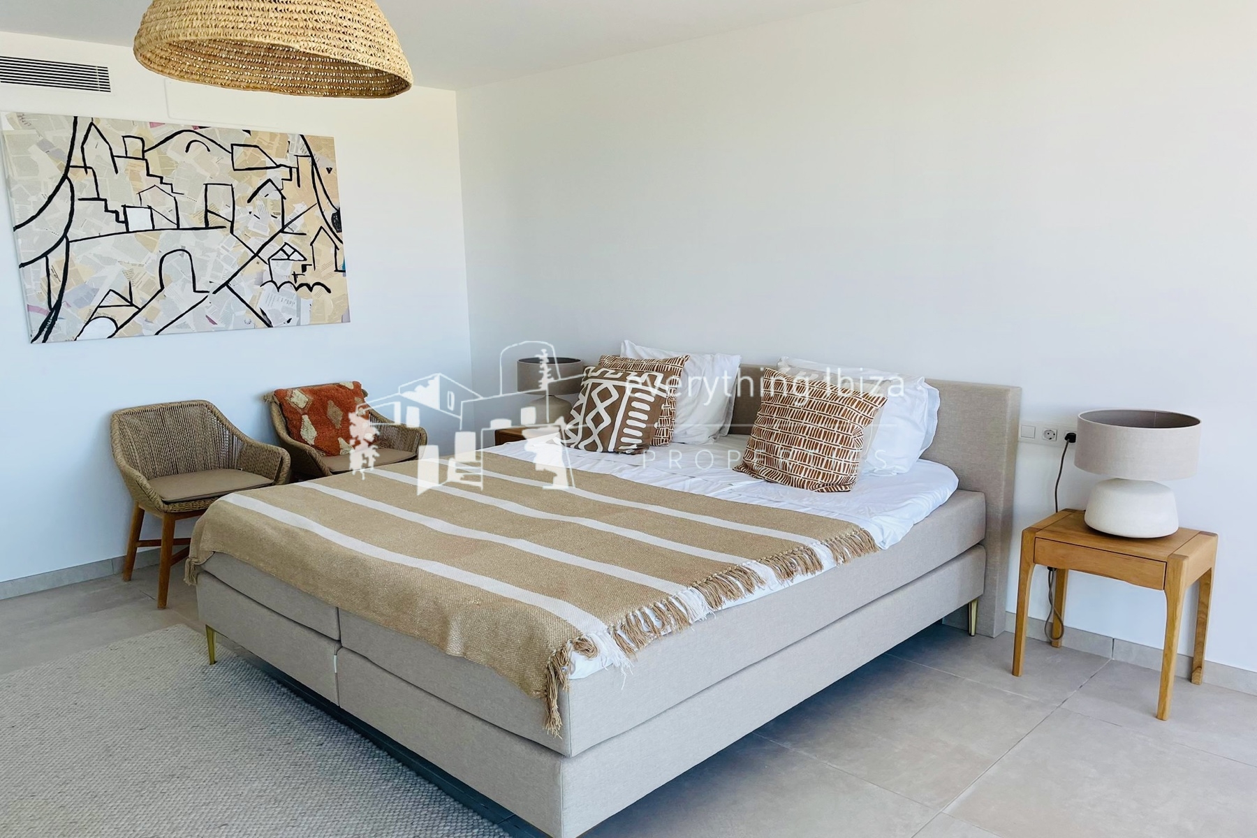 Luxury Penthouse Duplex Apartment Nearby to the Beach with Stunning Sea and Sunset Views - for sale by everything ibiza Properties - ref. 1891