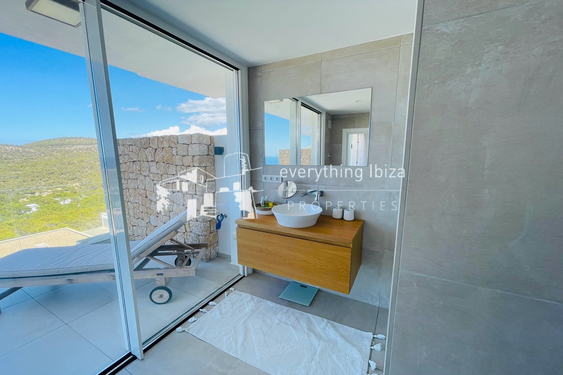 Luxury Penthouse Duplex Apartment Nearby to the Beach with Stunning Sea and Sunset Views - for sale by everything ibiza Properties - ref. 1891