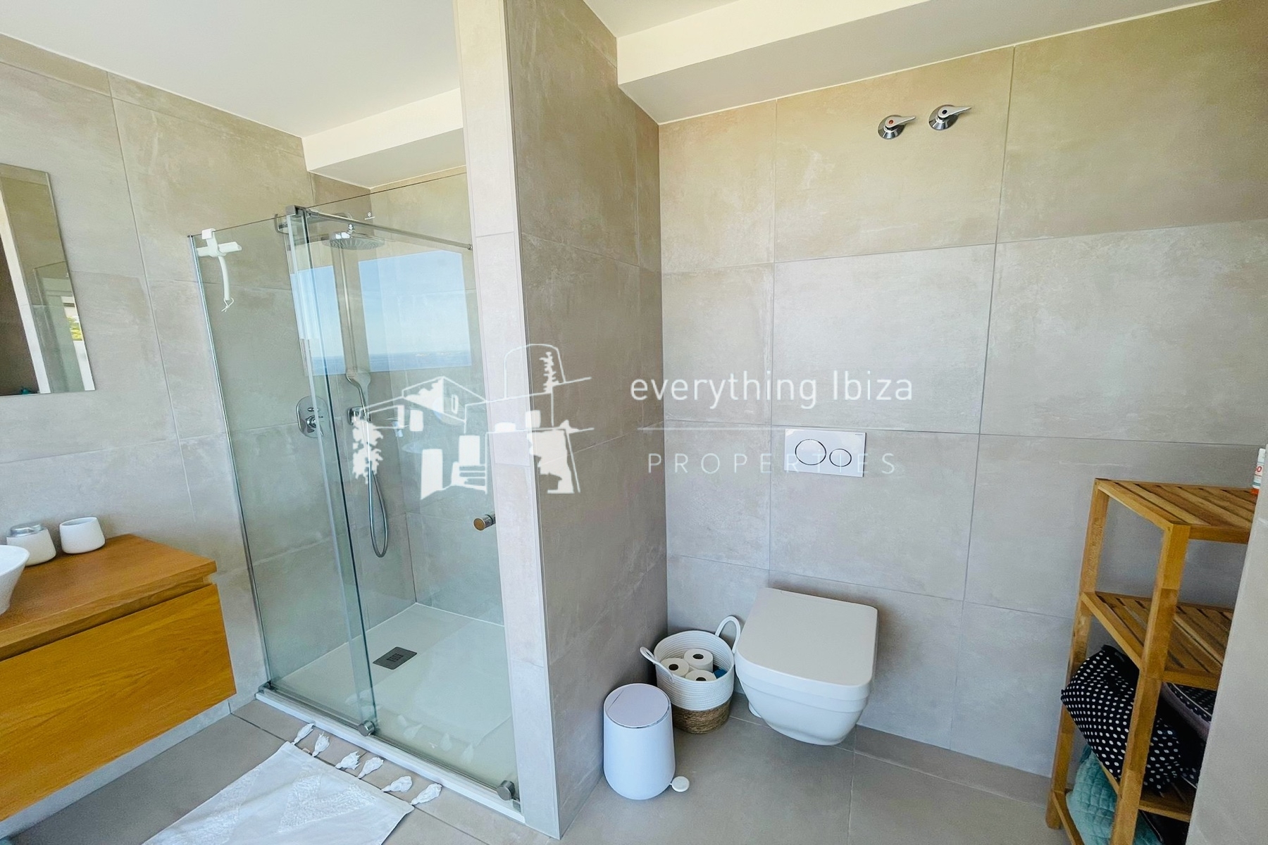 Luxury Penthouse Duplex Apartment Nearby to the Beach with Stunning Sea and Sunset Views - for sale by everything ibiza Properties - ref. 1891