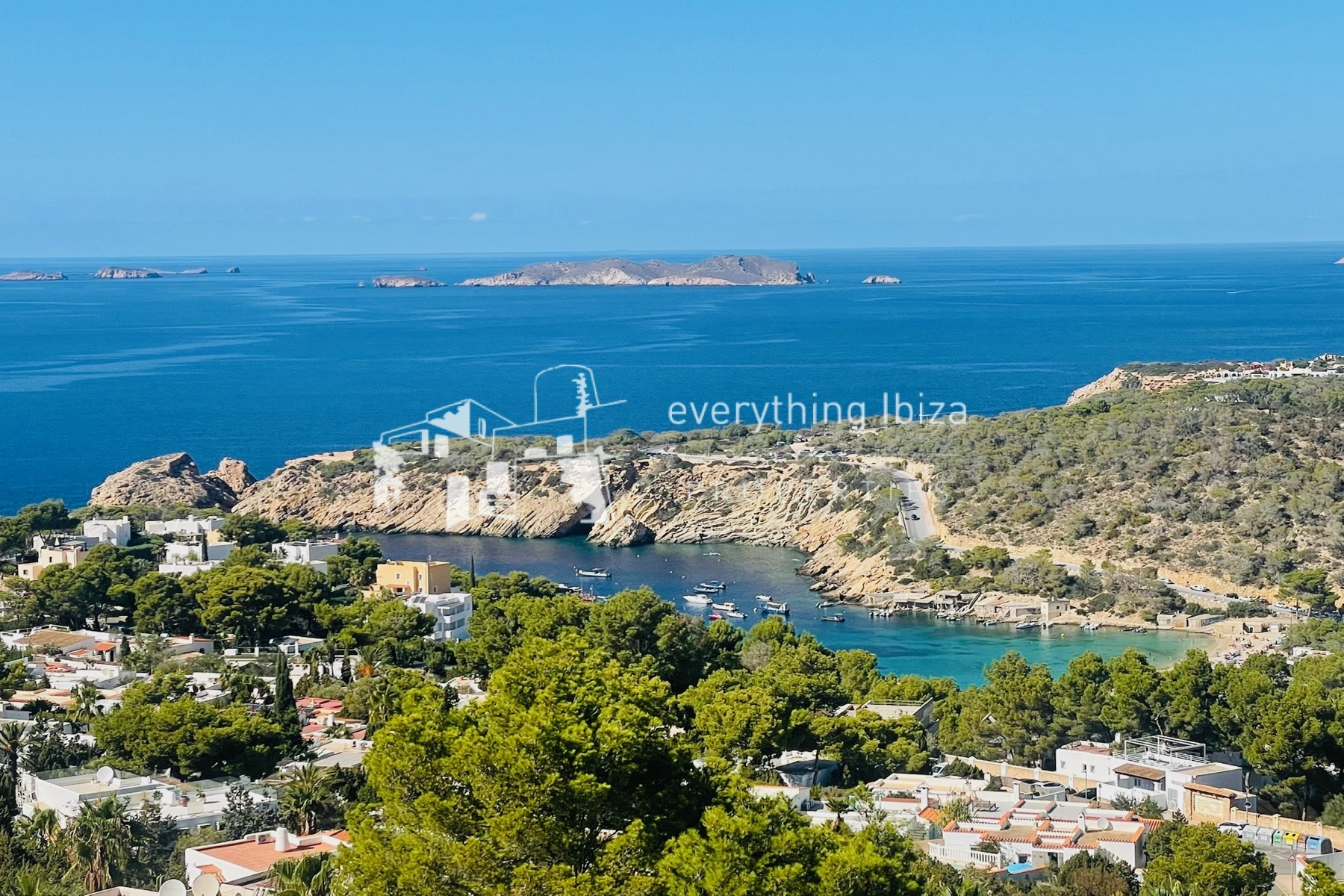 Luxury Penthouse Duplex Apartment Nearby to the Beach with Stunning Sea and Sunset Views - for sale by everything ibiza Properties - ref. 1891