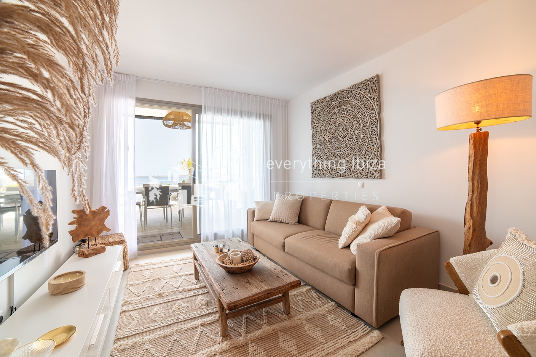 Elegant Modern Apartment in Private Residential Complex with Super Sea and Sunset Views - for sale by everything ibiza Properties - ref. 1892