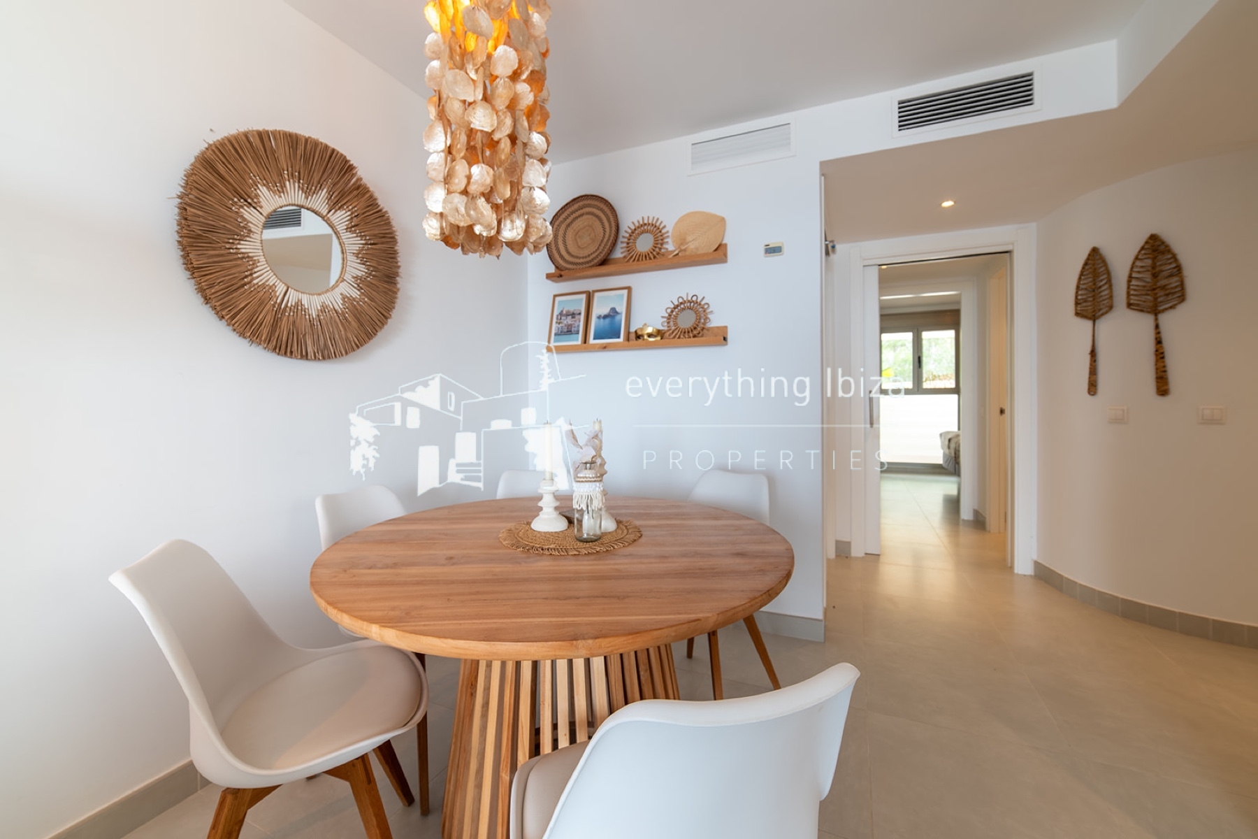 Elegant Modern Apartment in Private Residential Complex with Super Sea and Sunset Views - for sale by everything ibiza Properties - ref. 1892