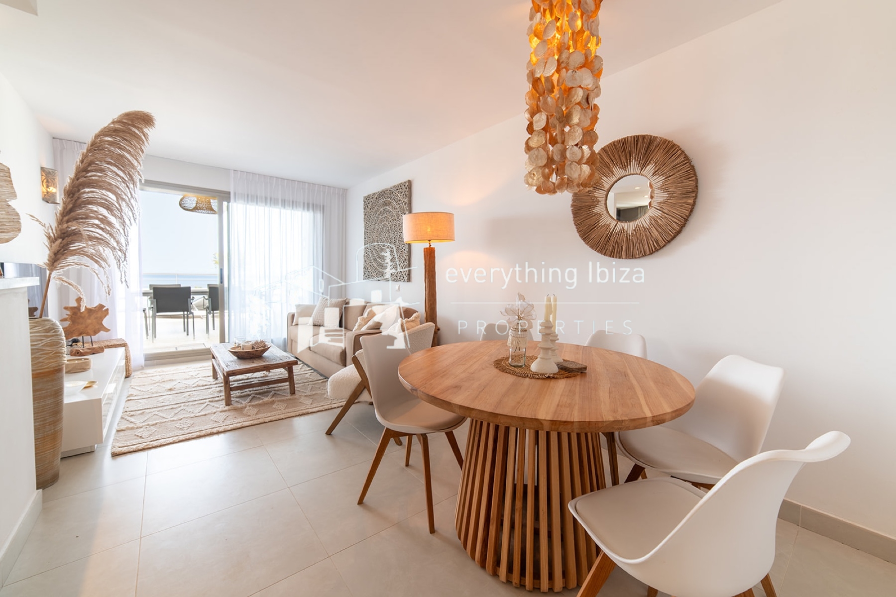 Elegant Modern Apartment in Private Residential Complex with Super Sea and Sunset Views - for sale by everything ibiza Properties - ref. 1892
