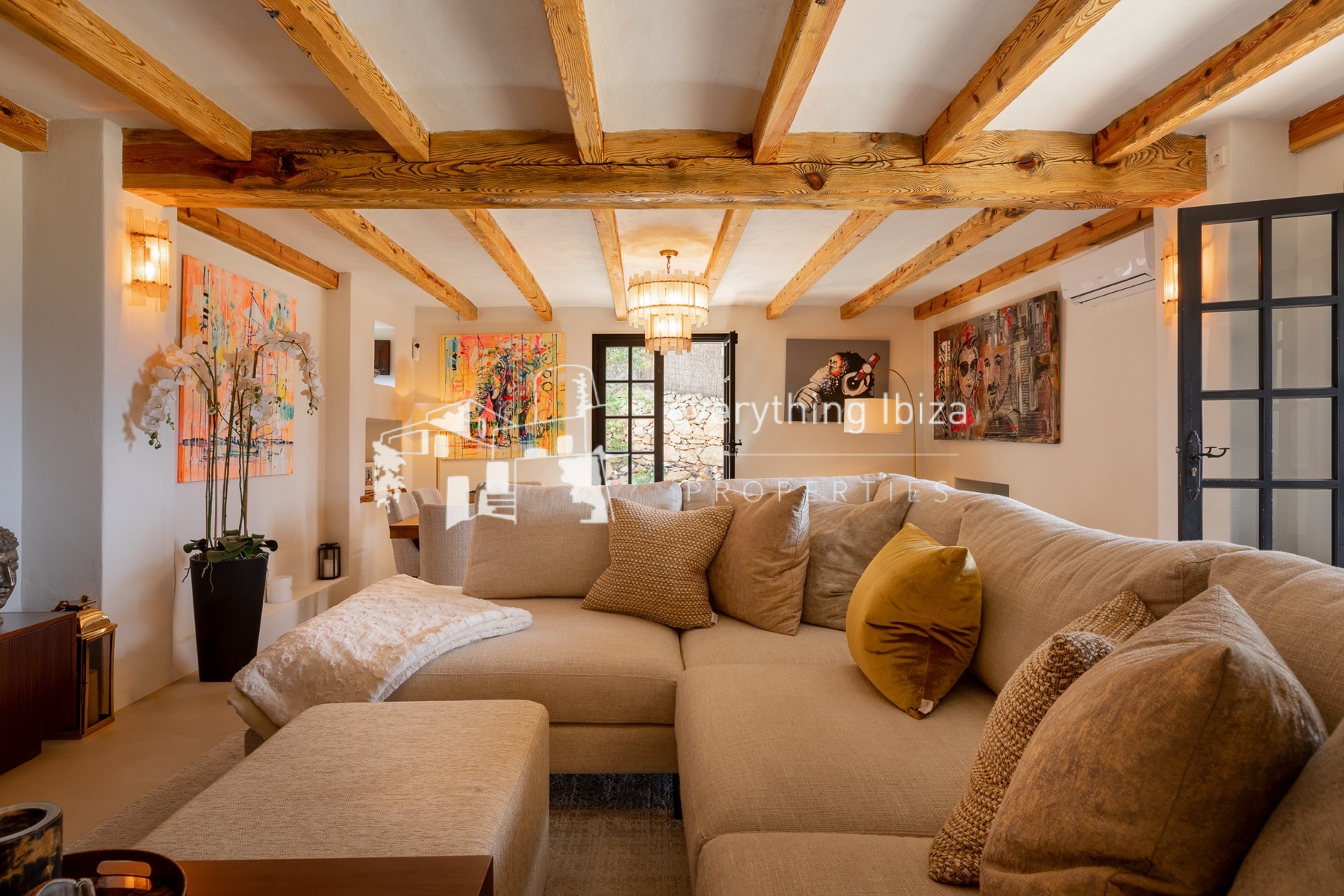 Beautifully Designed Authentic Country Villa with Guest House and Super Sea and Sunset Views - for sale by everything ibiza Properties - ref. 1893