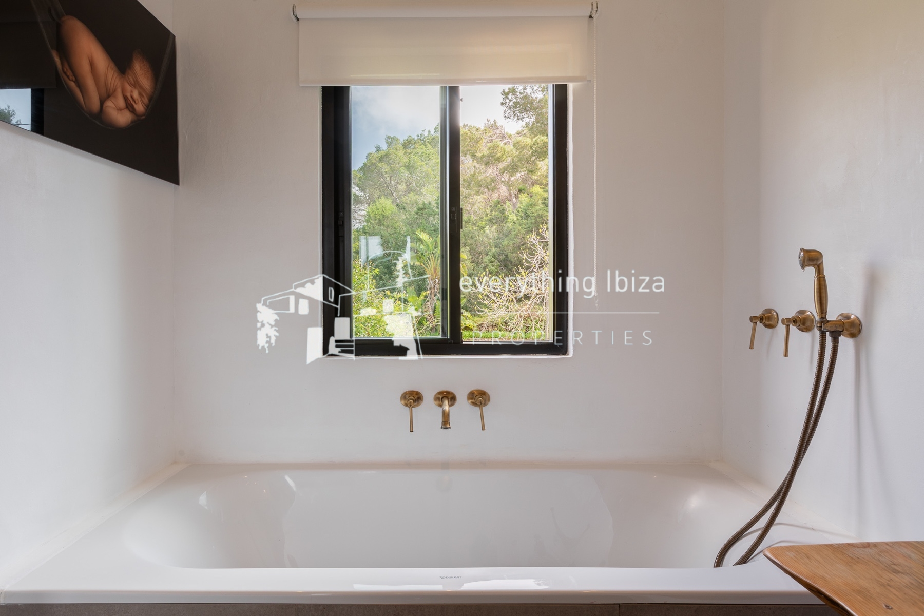 Beautifully Designed Authentic Country Villa with Guest House and Super Sea and Sunset Views - for sale by everything ibiza Properties - ref. 1893