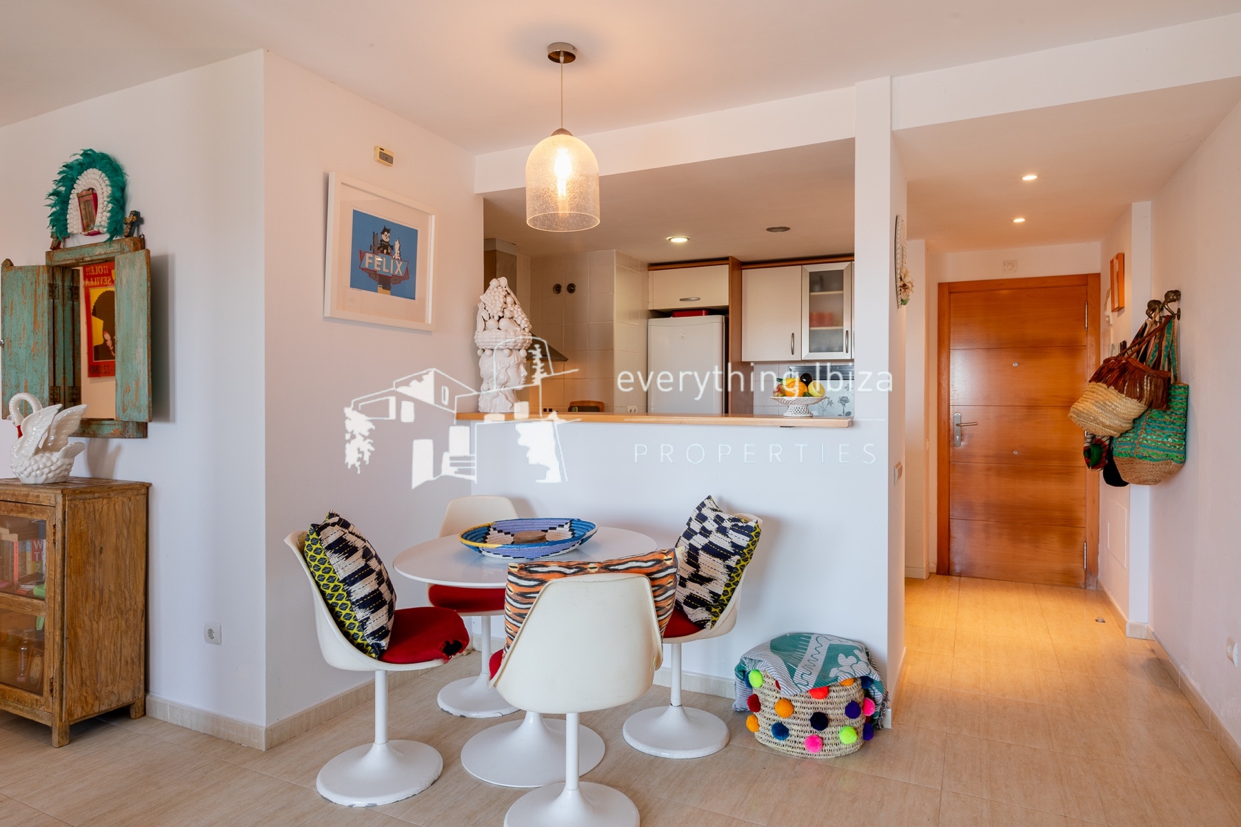 Ground Floor Corner Apartment with Contemporary Bohemium Charm Close to the Nearby Beach - for sale by everything ibiza Properties - ref. 1894