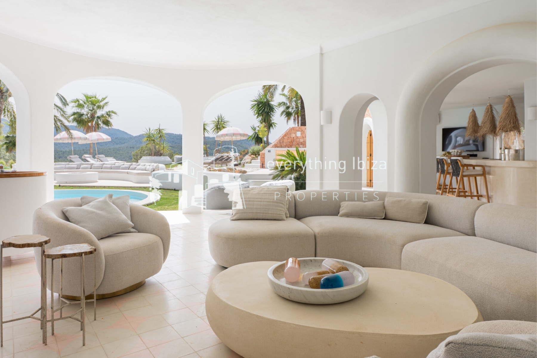 Magnificent Luxury Villa Set in a Stunning Large Private Estate with Amazing Sea and Sunset Views - for sale by everything ibiza Properties - ref. 1895